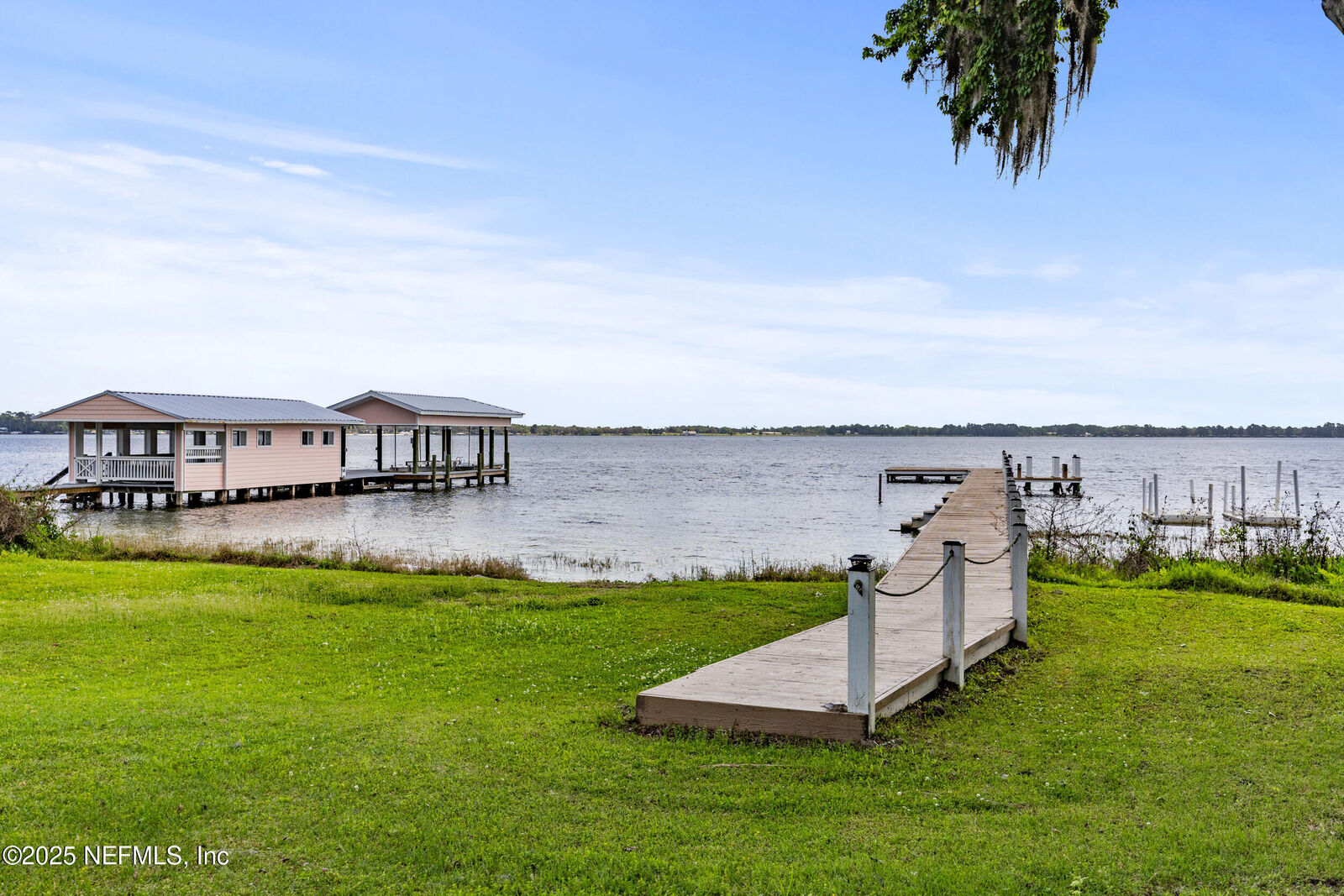 Property Photo: 4343 Seminole Street FL 32091