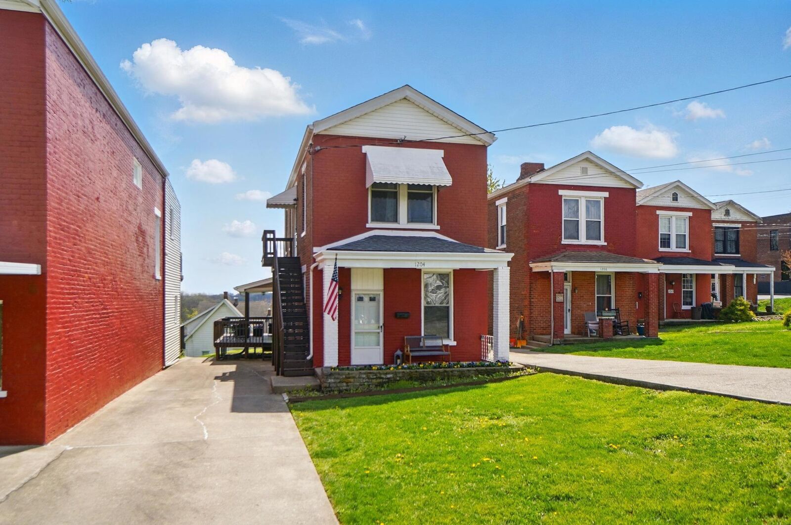Property Photo: 1204 S Ft Thomas Avenue KY 41075