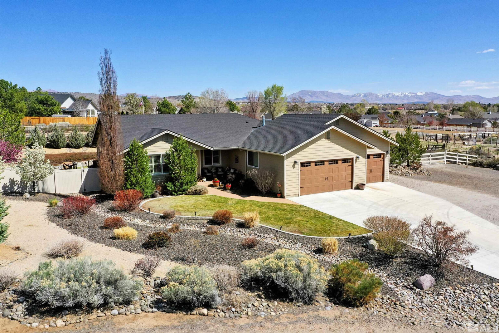 Property Photo: 1367 Porter Drive NV 89423