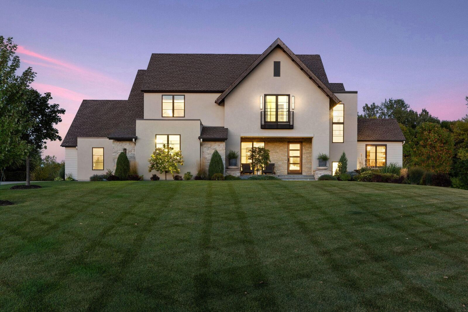 Property Photo: 2836 Deer Hill Road MN 55356