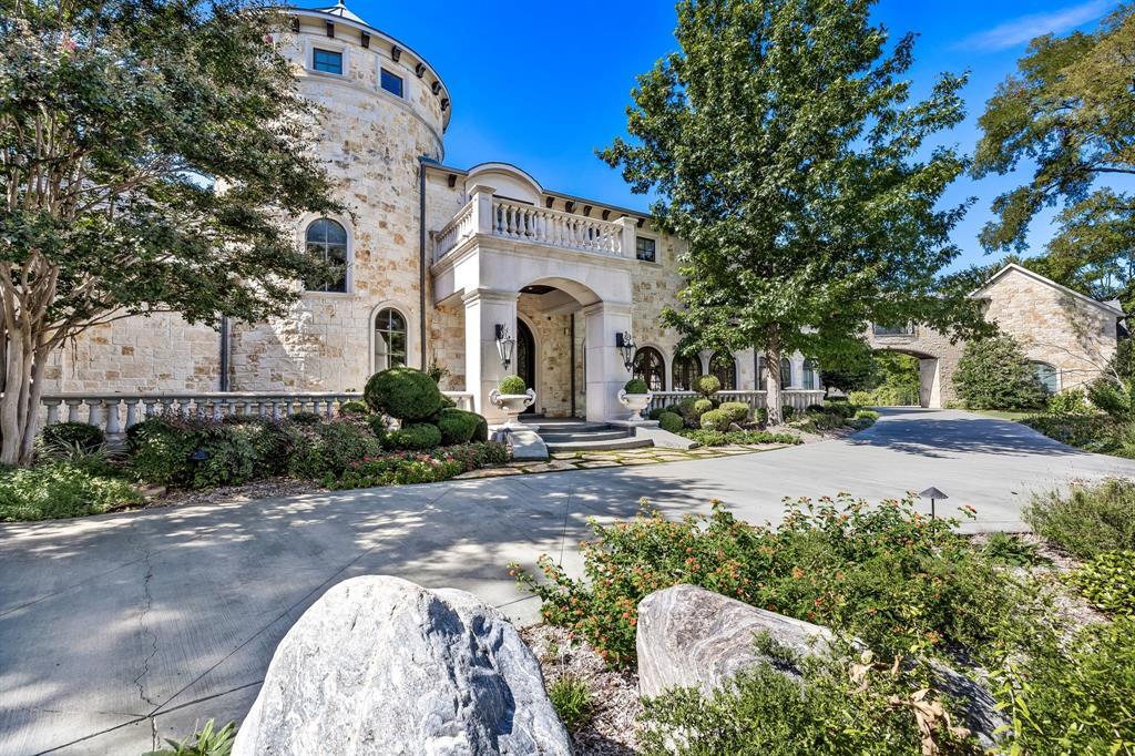 Property Photo: 14917 Lake Forest Drive TX 75254