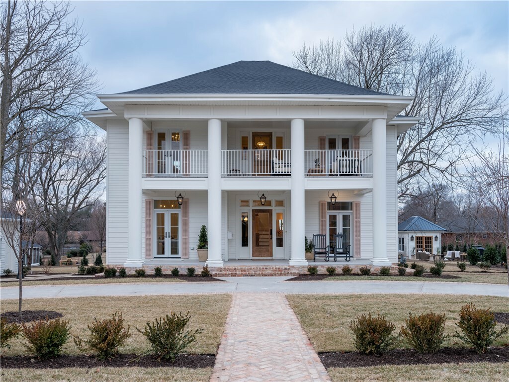 Property Photo: 1206 S 11th Street AR 72756