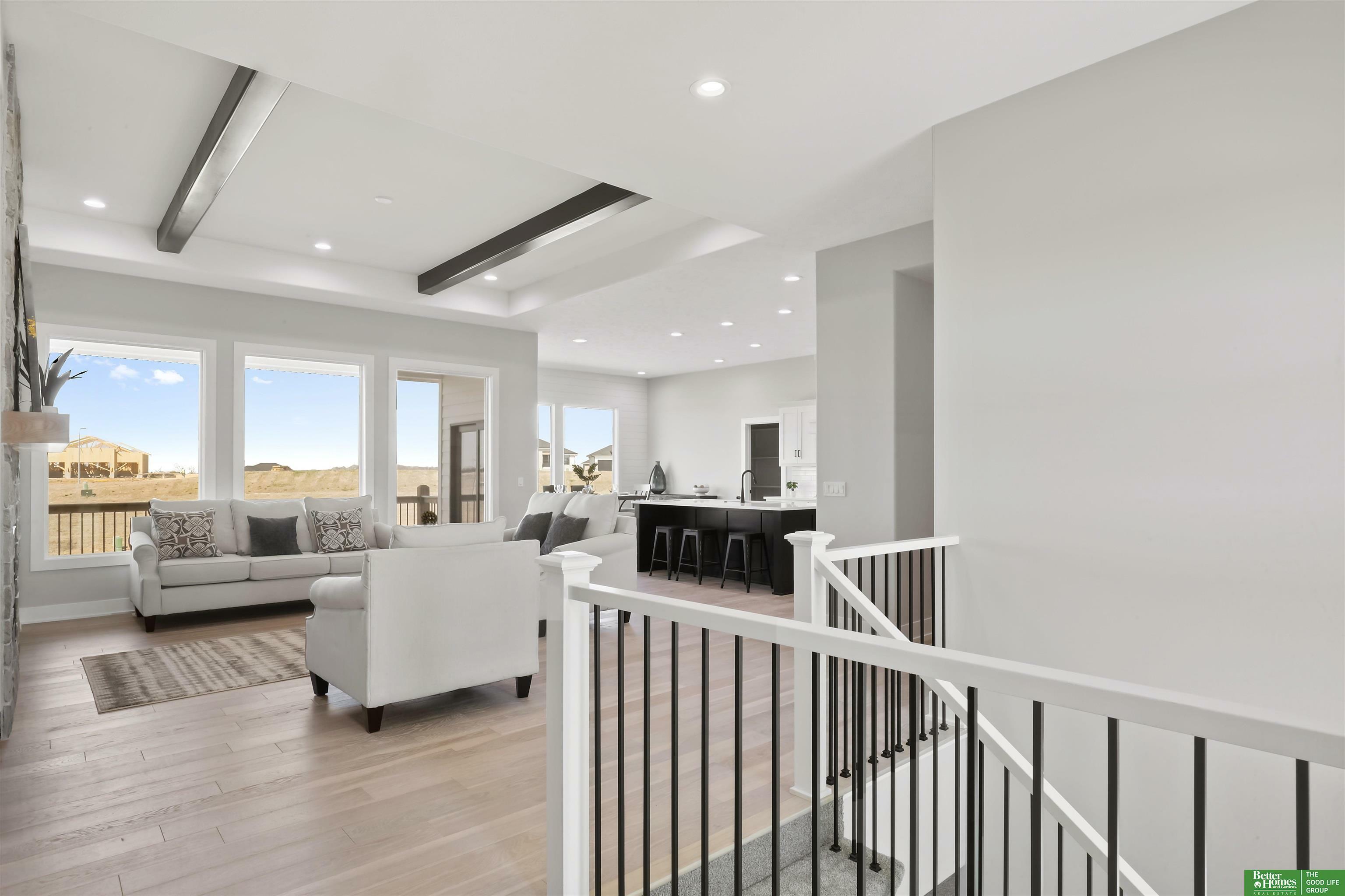 Property Photo: 5522 N 213 Avenue NE 68022