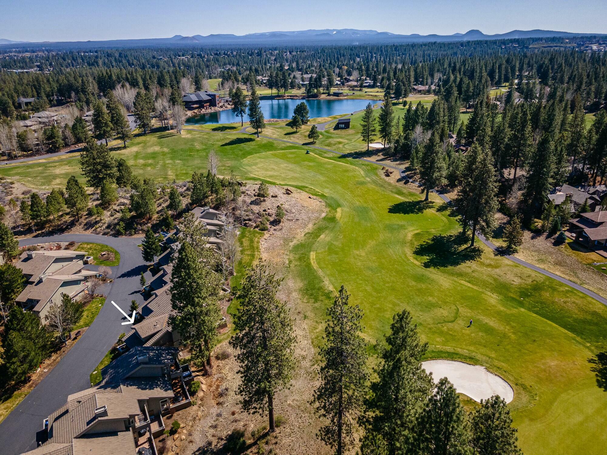 Property Photo: 19539 Painted Ridge Loop OR 97702