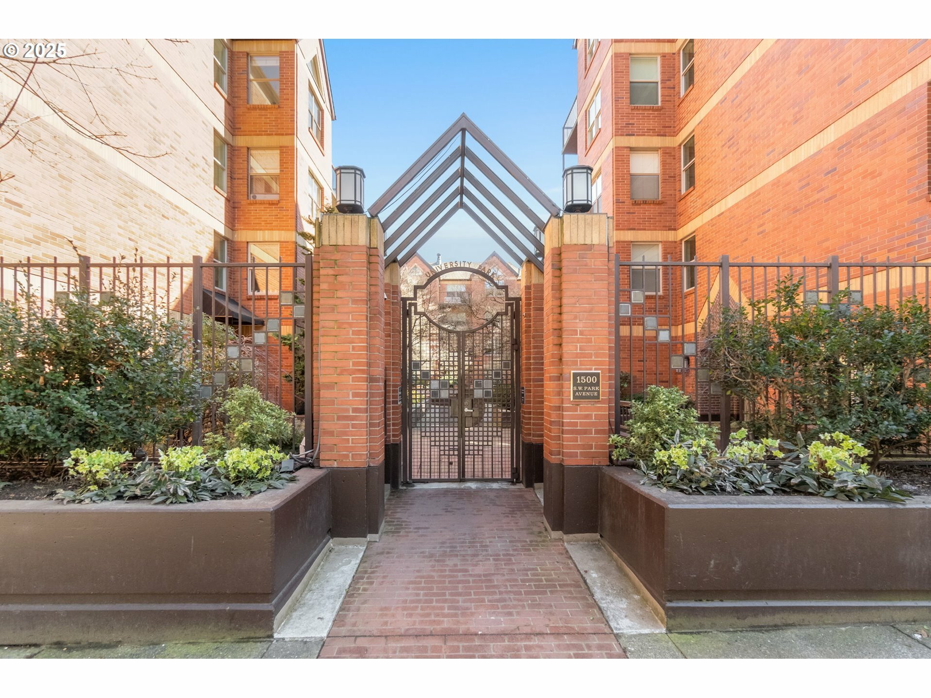 Property Photo: 1500 SW Park Ave 429 OR 97201