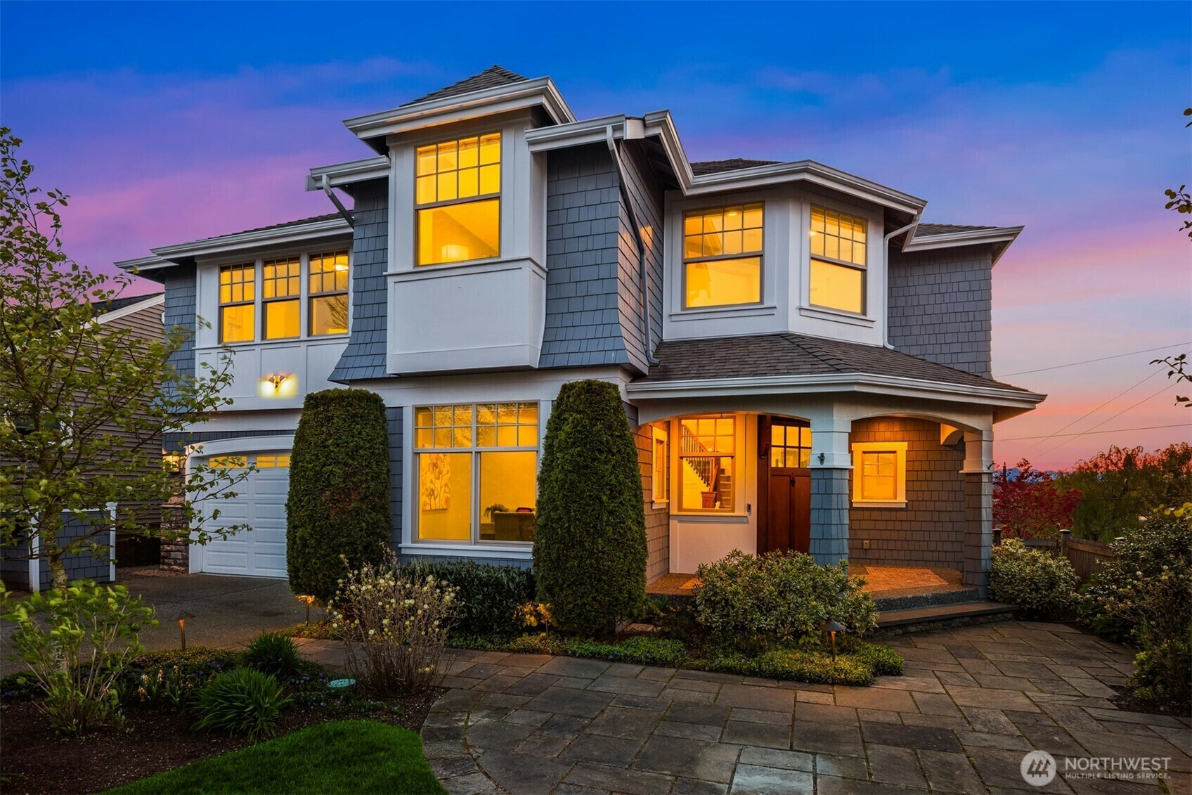 Property Photo: 3255 11th Avenue W WA 98119