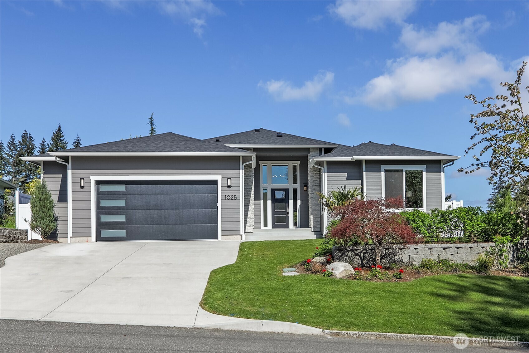 1025  149th Place SE  Bellevue WA 98007 photo