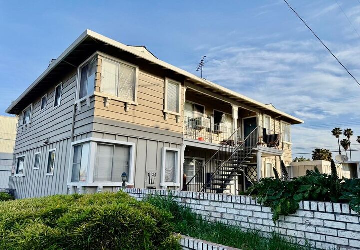 Property Photo:  2335 Monroe Street  CA 95050 