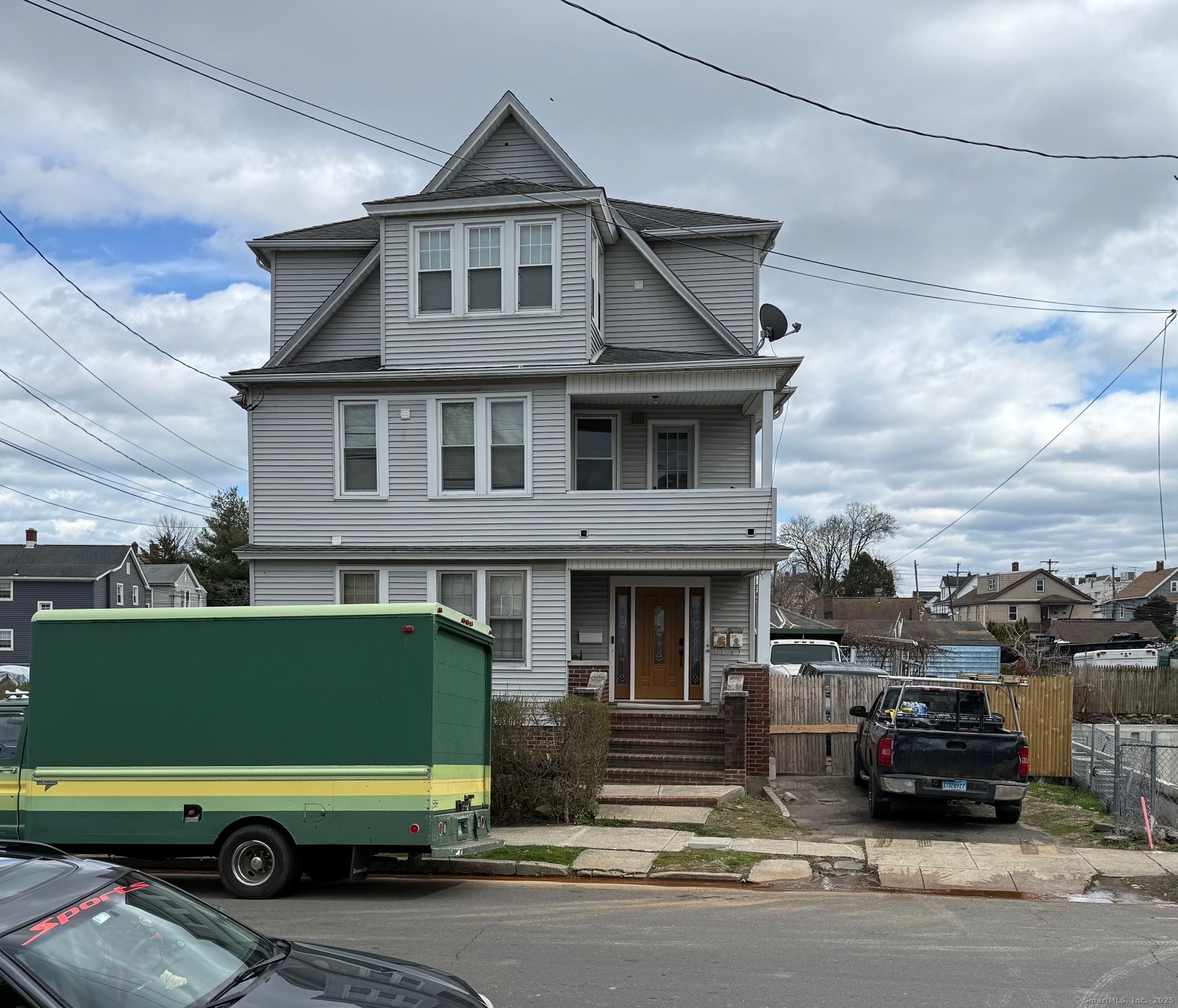 Property Photo: 439 Charles Street CT 06606