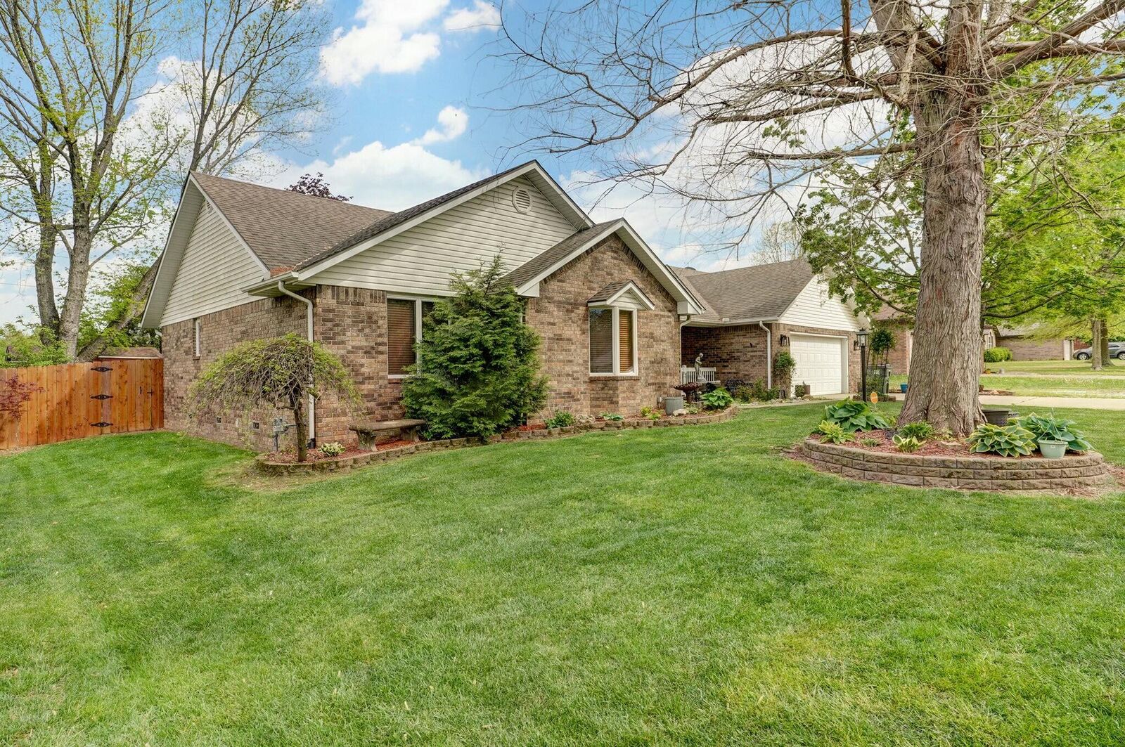 Property Photo:  1502 Mary Lane  MO 65605 