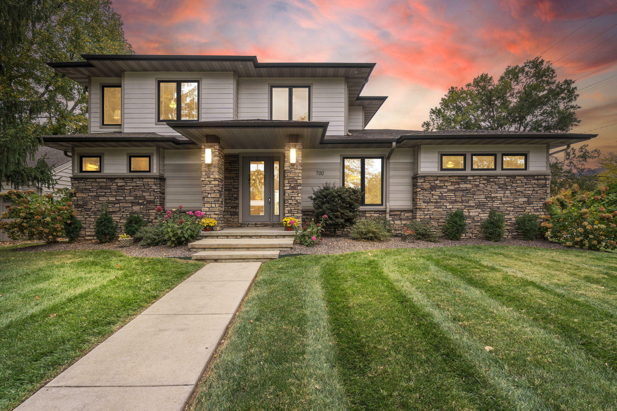 Property Photo: 700 E University Street MO 65807