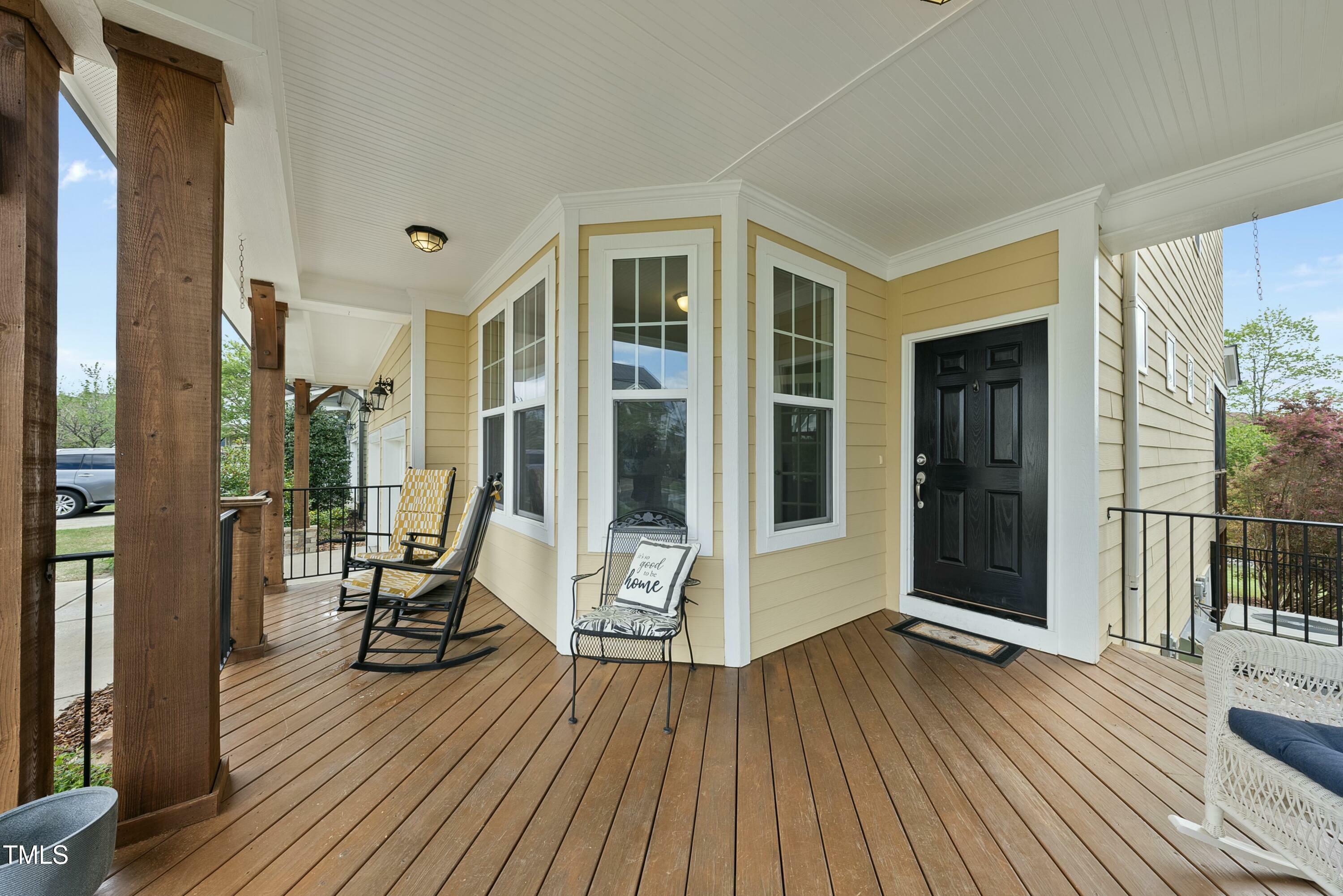 Property Photo: 233 Pointe Park Circle NC 27540