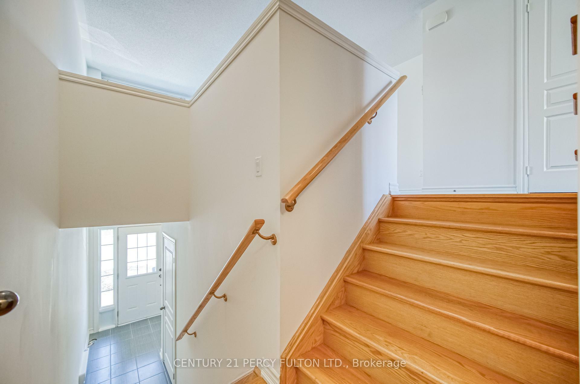 Property Photo: 8 Benjamin Way ON L1N 2K6