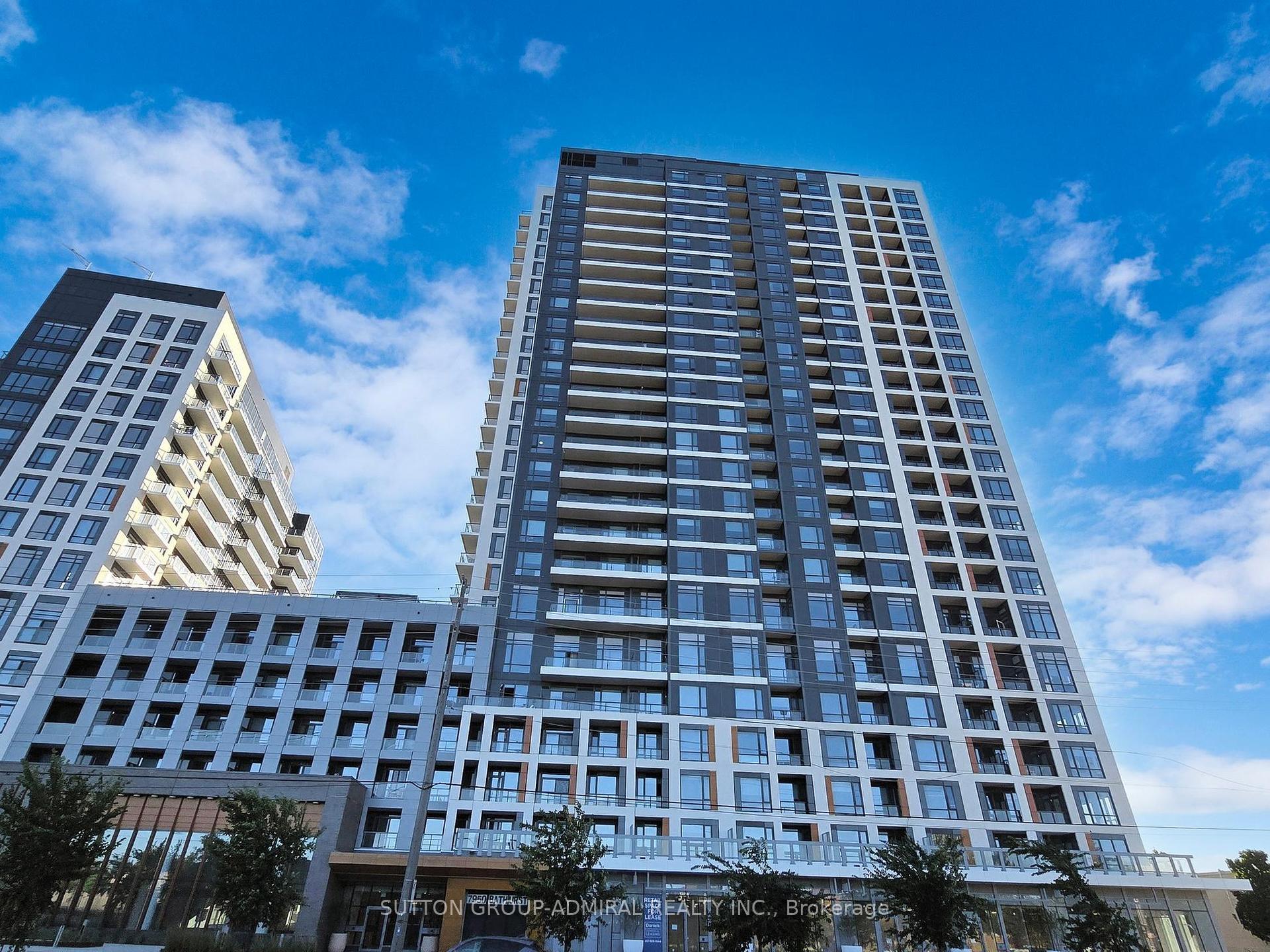 Photo de la propriété: 7950 Bathurst Street 403 ON L4J 0L4