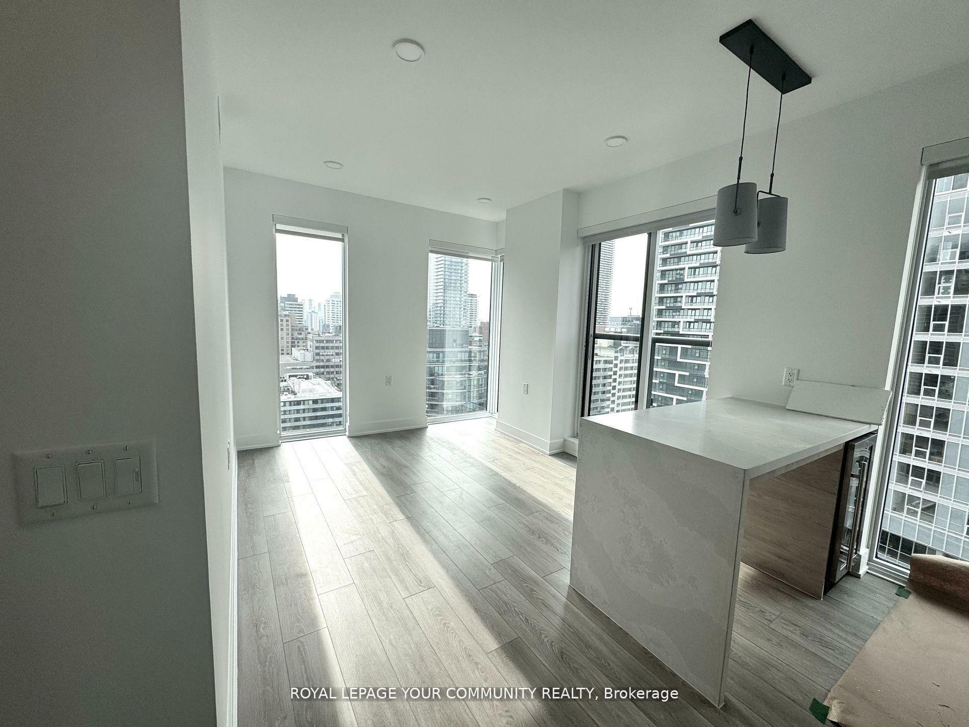 Property Photo: 200 Redpath Avenue 2604 ON M4P 0E6