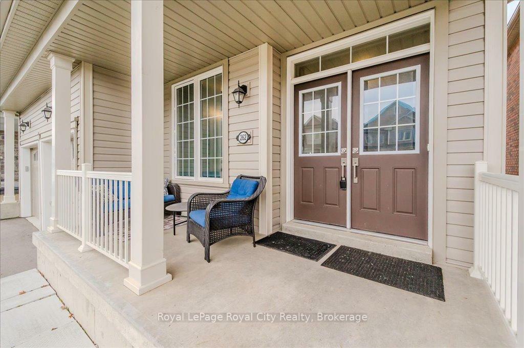 Property Photo: 262 Dolman Street ON N0B 1M0