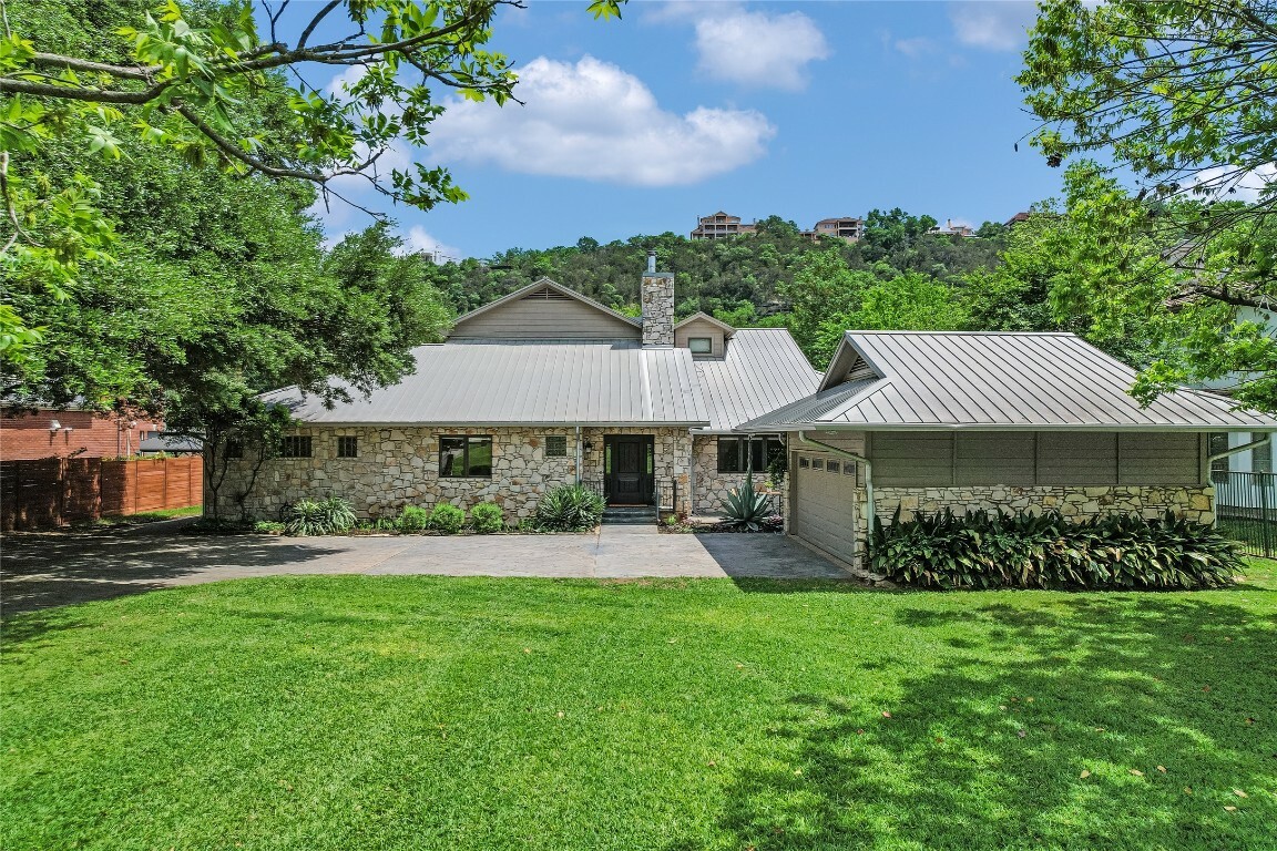 Property Photo: 2305 Manana Street TX 78730