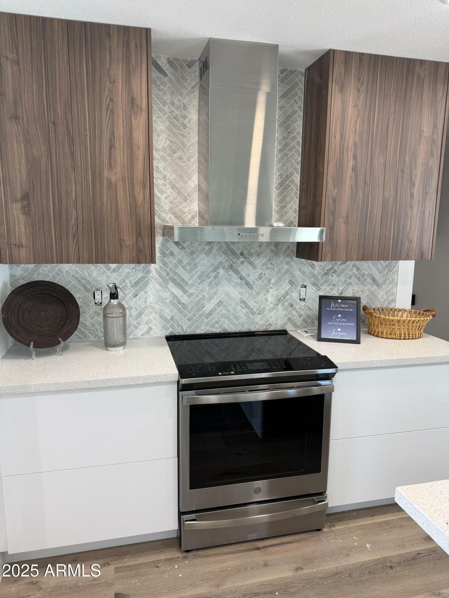 Property Photo: 1920 N Cavalier Drive AZ 85288