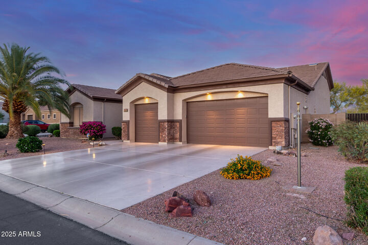 Property Photo:  1019 N Tambor Circle  AZ 85207 