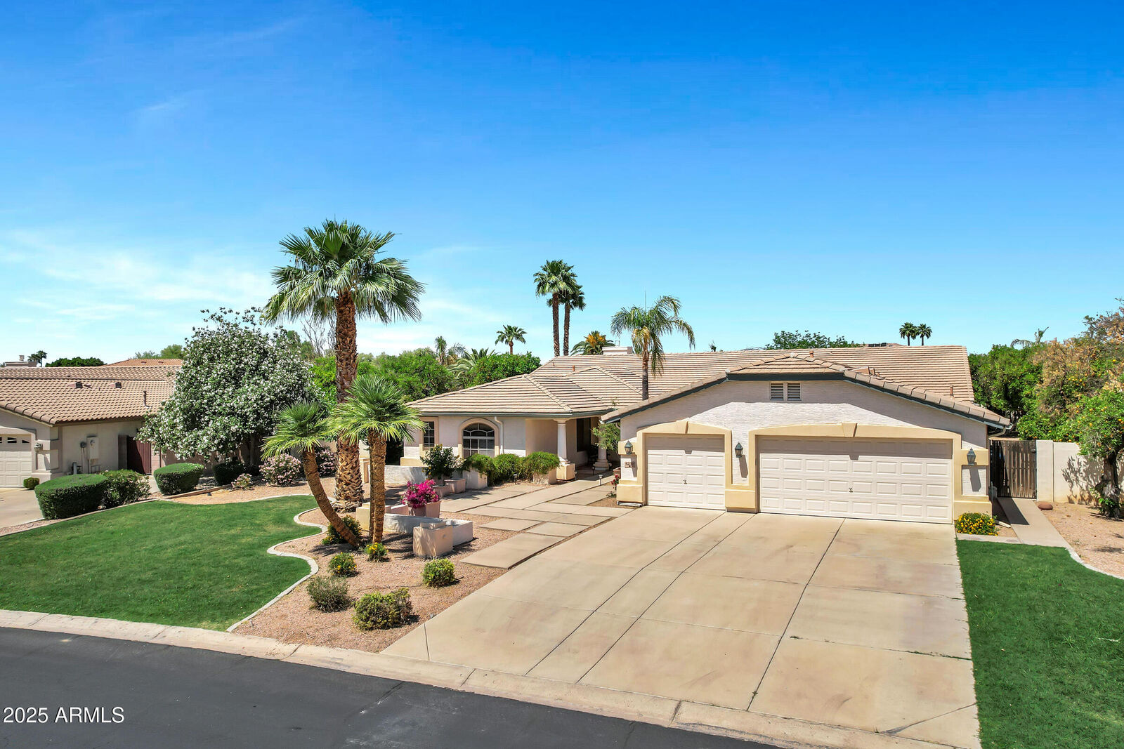 Property Photo: 4230 E Fountain Street AZ 85205