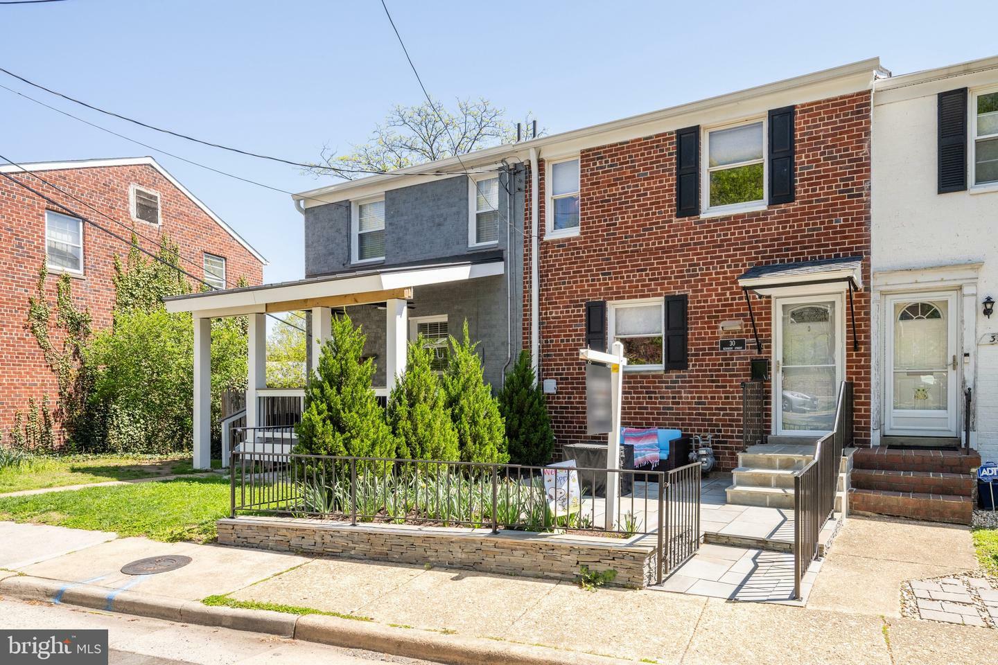Property Photo: 30 Kennedy Street VA 22305