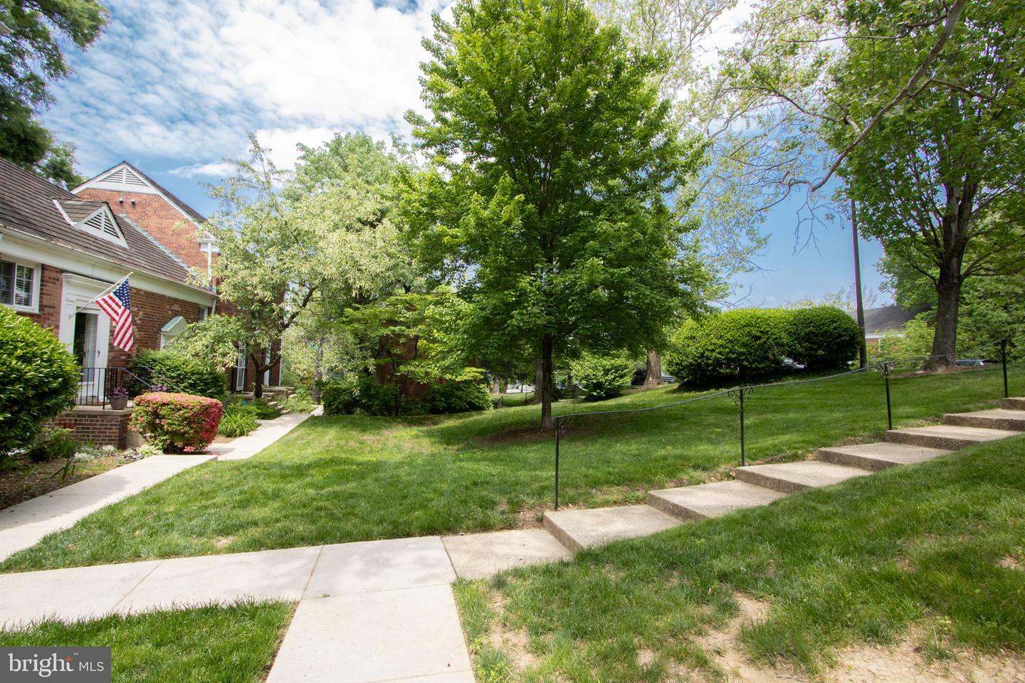 Property Photo: 3578 Martha Custis Drive VA 22302