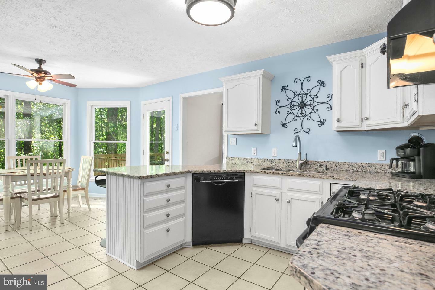 Property Photo: 9711 Gunston Hall Road VA 22408