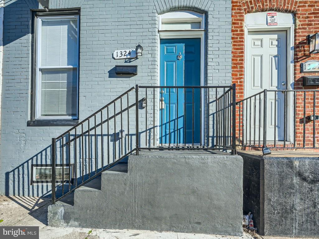Property Photo: 1324 W Pratt Street MD 21223