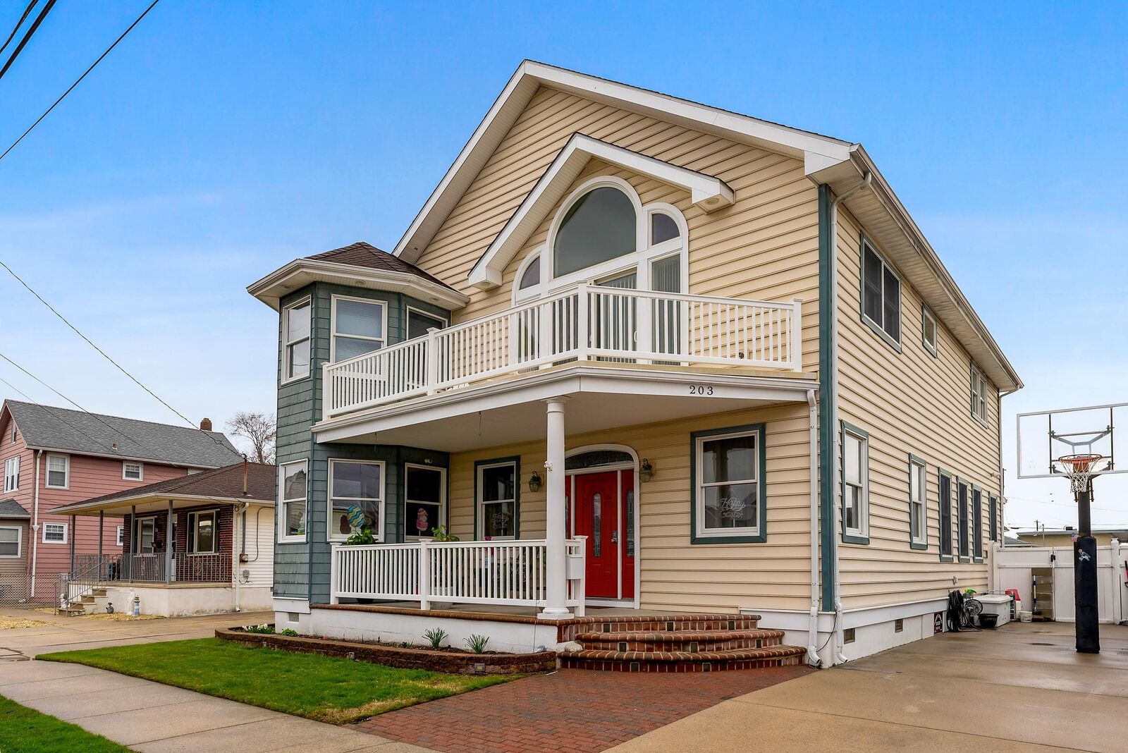 Property Photo: 203 W Morning Glory NJ 08260-1307