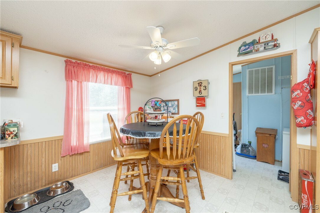 Property Photo: 21609 Old Vaughan Road VA 23841