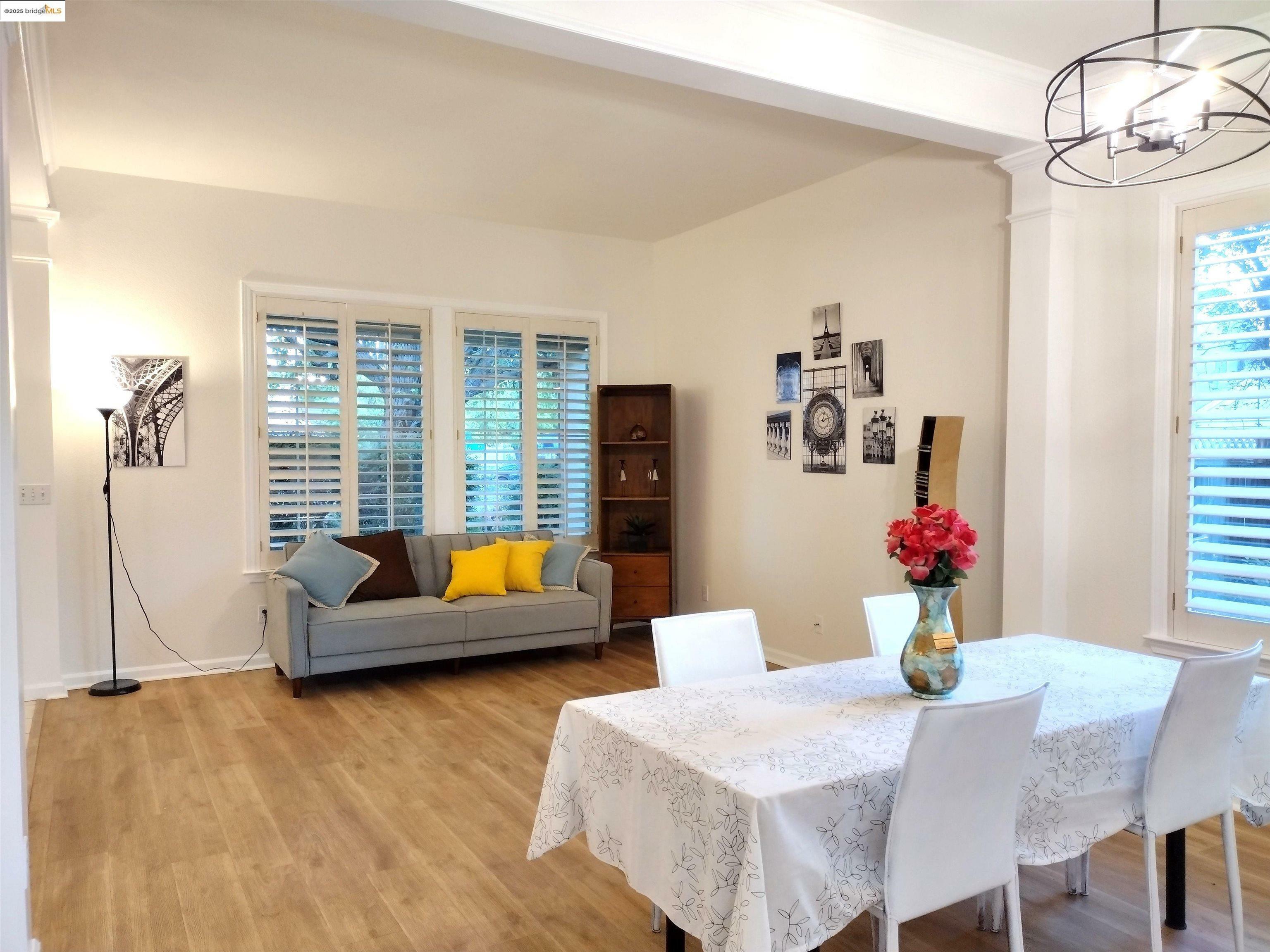 Property Photo: 601 Doolittle Way CA 94509