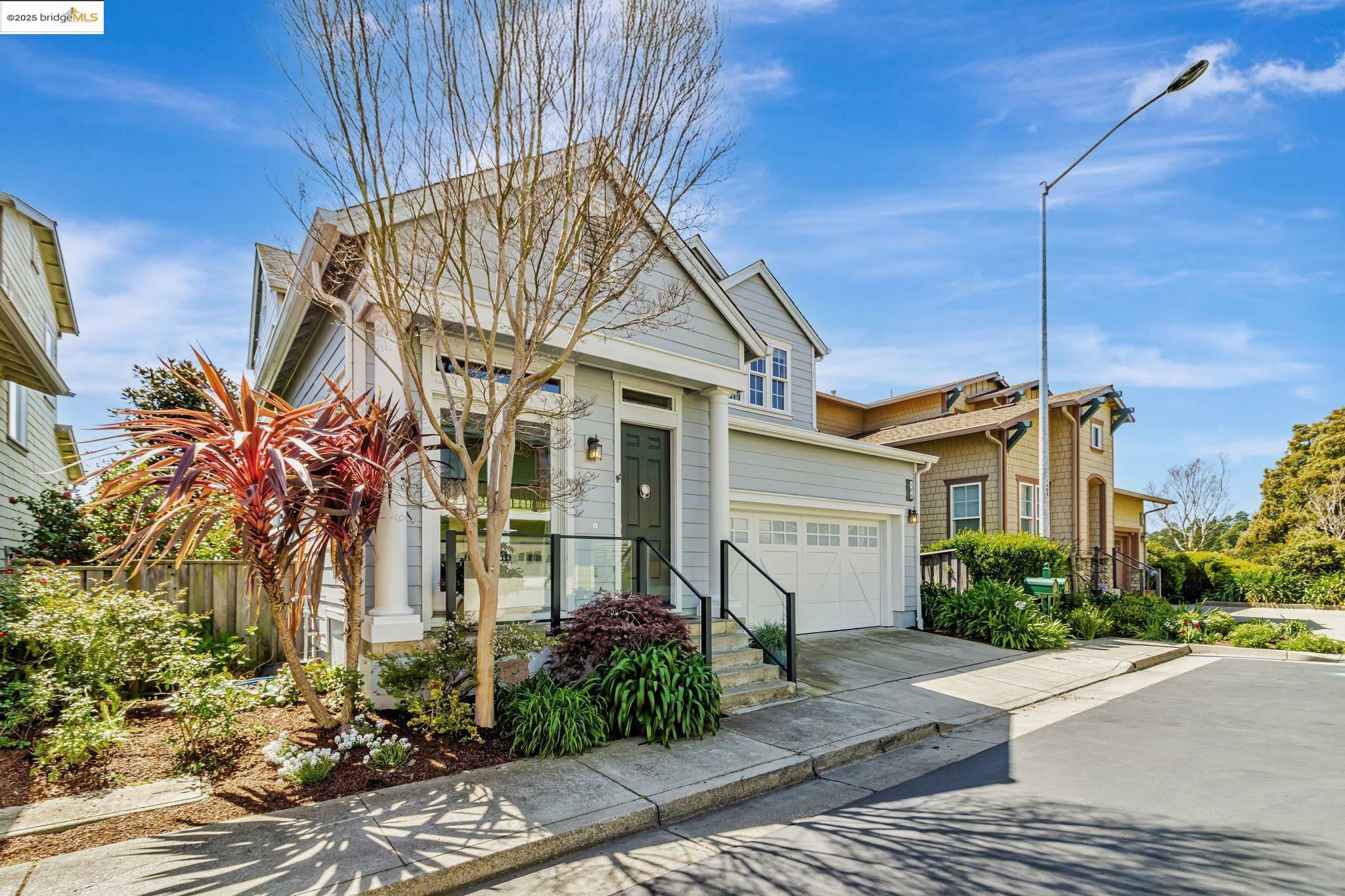 Property Photo: 104 Seacliff Court CA 94801