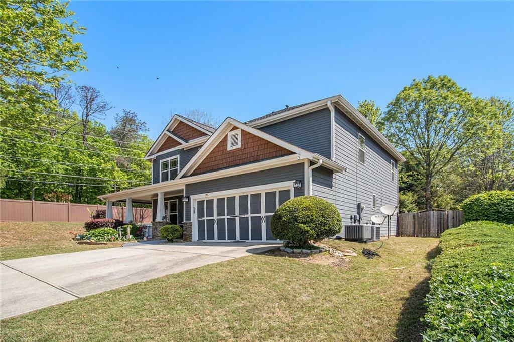 Property Photo: 1699 Boulder Walk Drive SE GA 30316