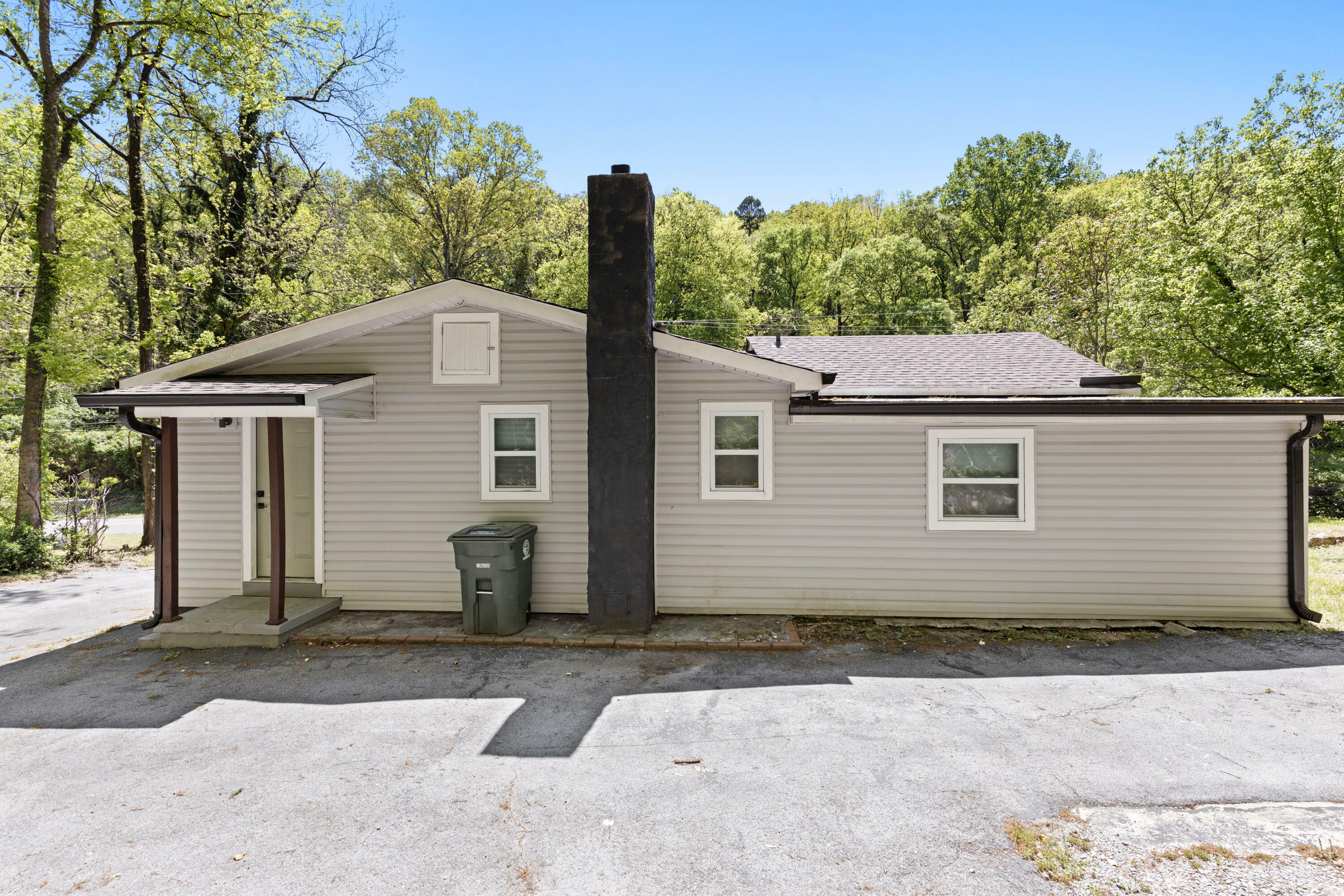 Property Photo: 3157 New York Avenue TN 37406
