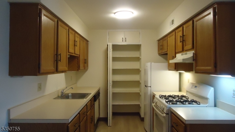 Property Photo: 50 John Street 3B NJ 07003