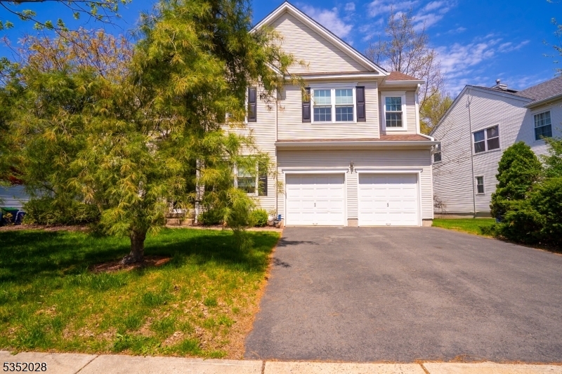 Property Photo: 6 York Dr NJ 08540