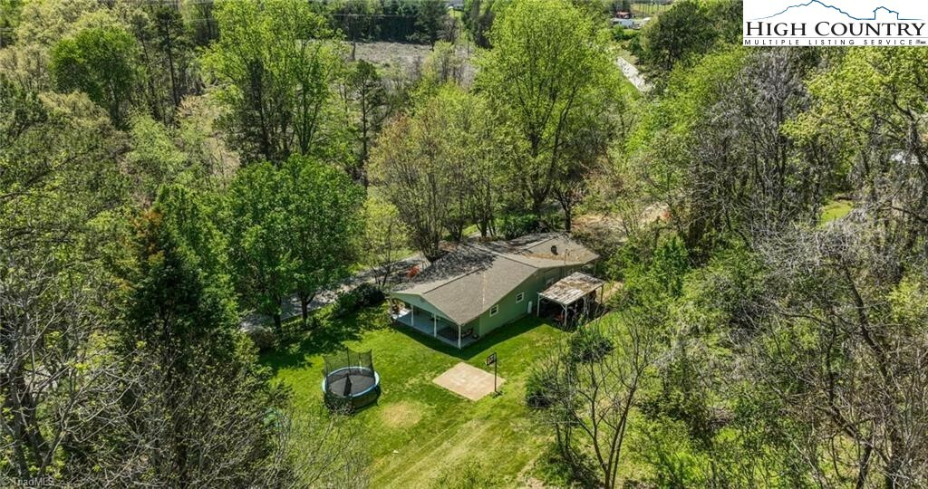 Property Photo: 104 Fairmont Drive NC 28697
