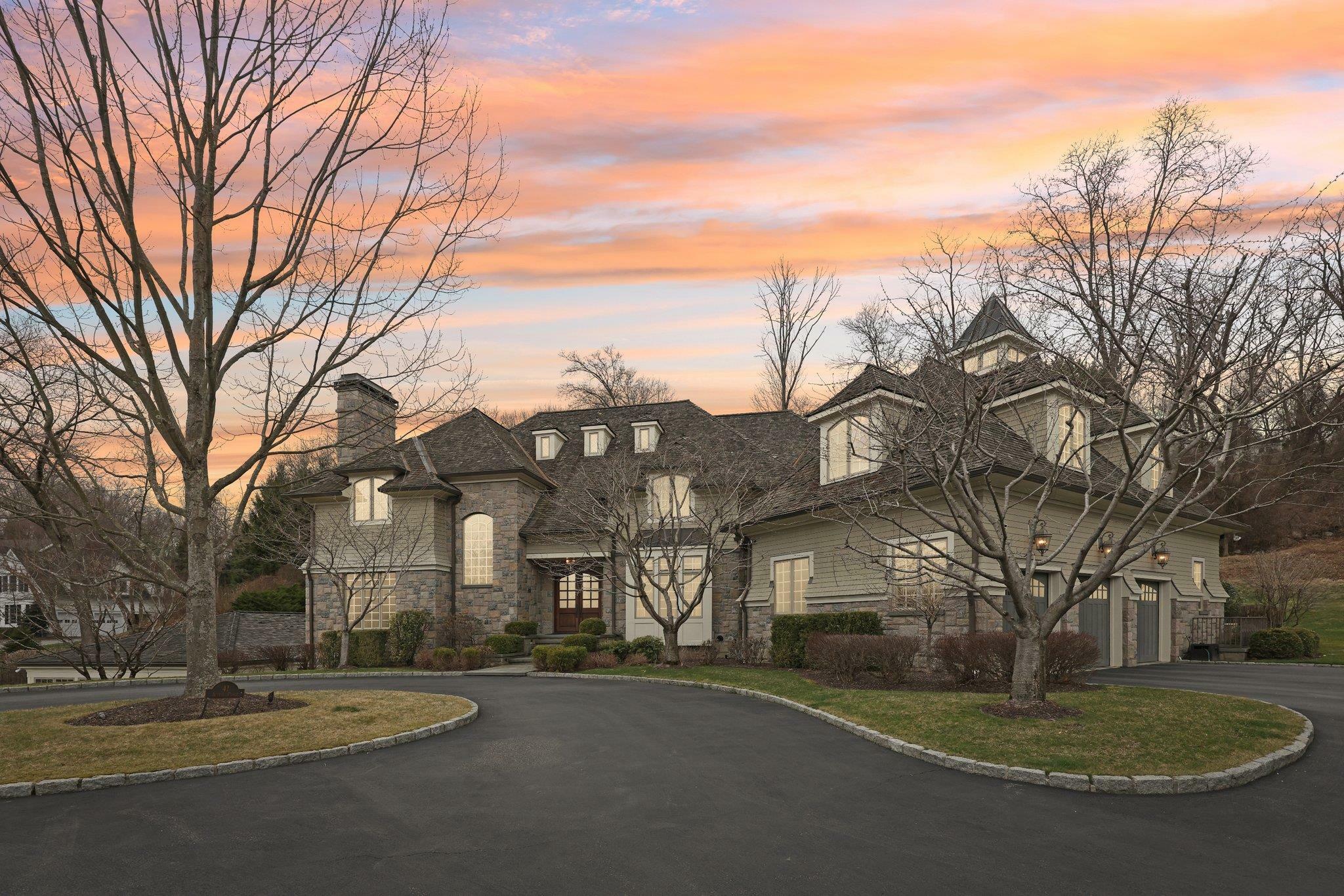 Property Photo: 41 Austin Place NY 10510