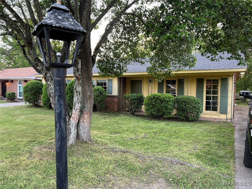 Property Photo: 4440 Sunnybrook Drive AL 36108