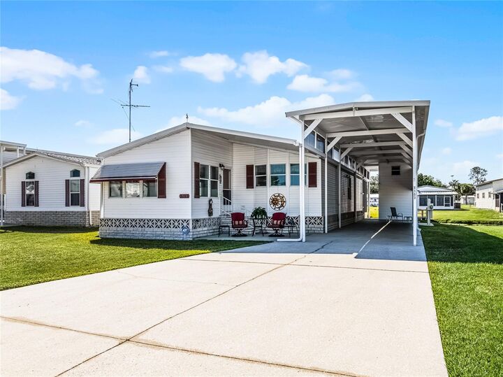 Property Photo: 5153 Island View Circle S FL 33868