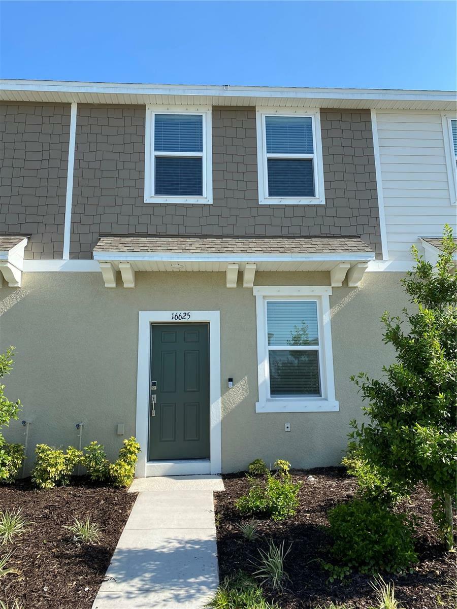 Property Photo: 16625 San Nicola Place FL 34211