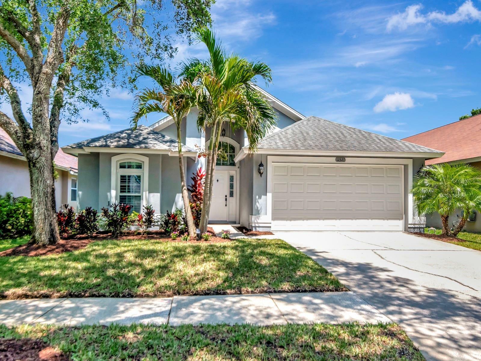 Property Photo: 12327 Glenfield Avenue FL 33626