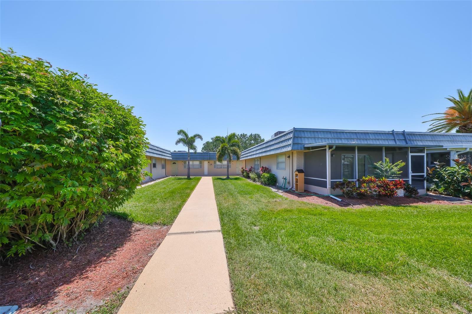 Property Photo: 1802 Bedford Terrace 187 FL 33573