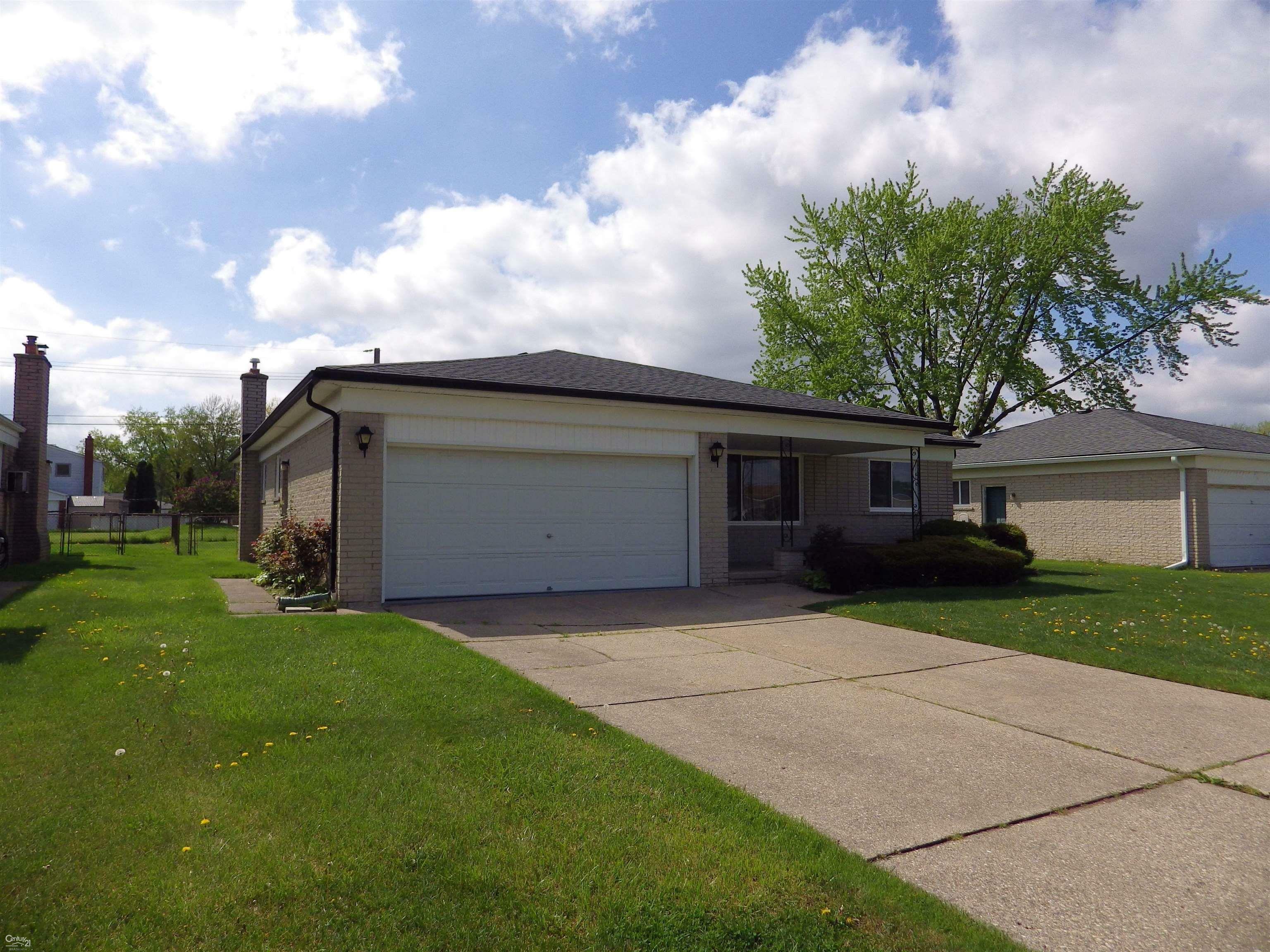 Property Photo: 33723 Colfax Drive MI 48310