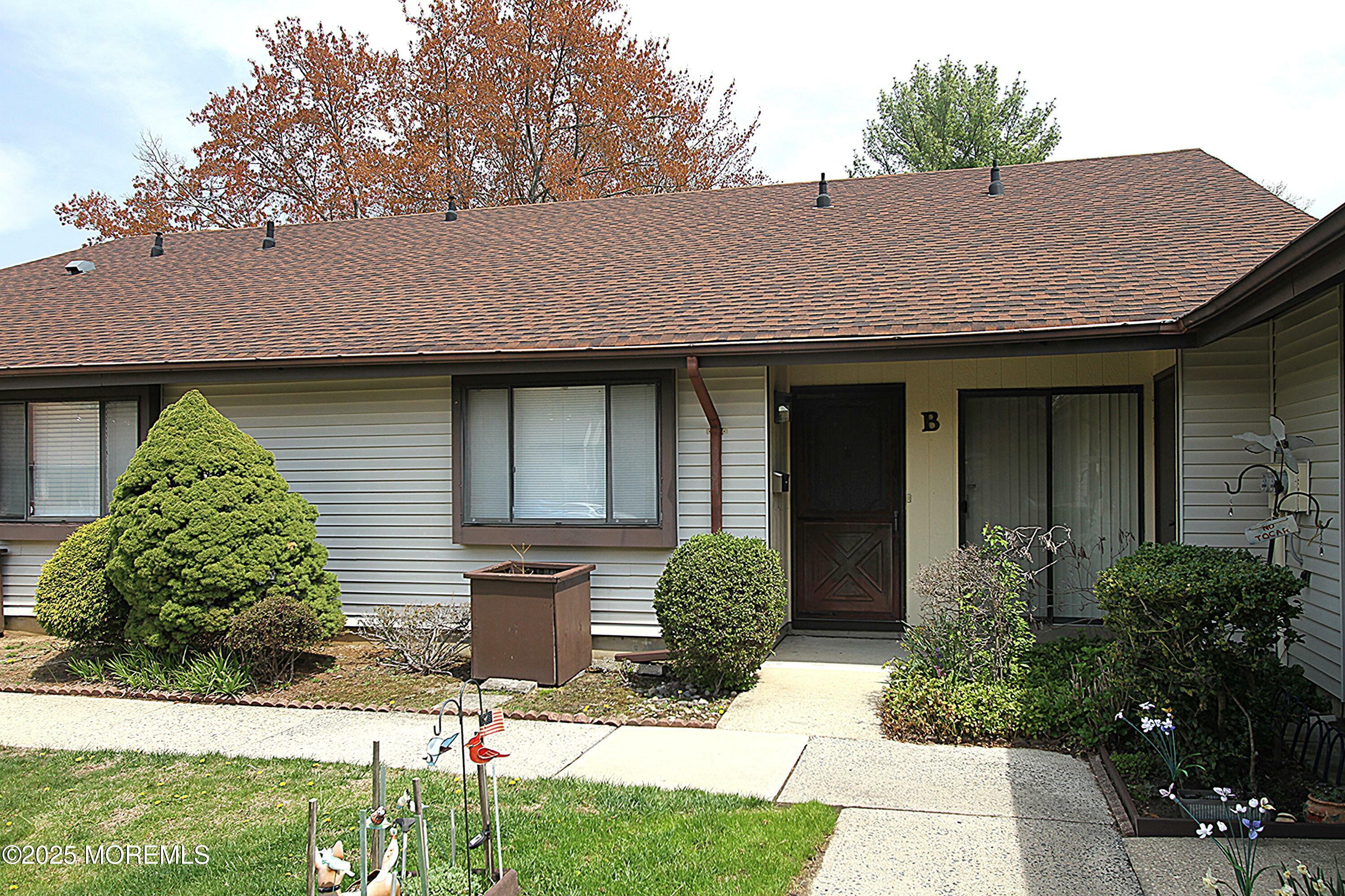 77 Overlook Way B  Manalapan NJ 07726 photo