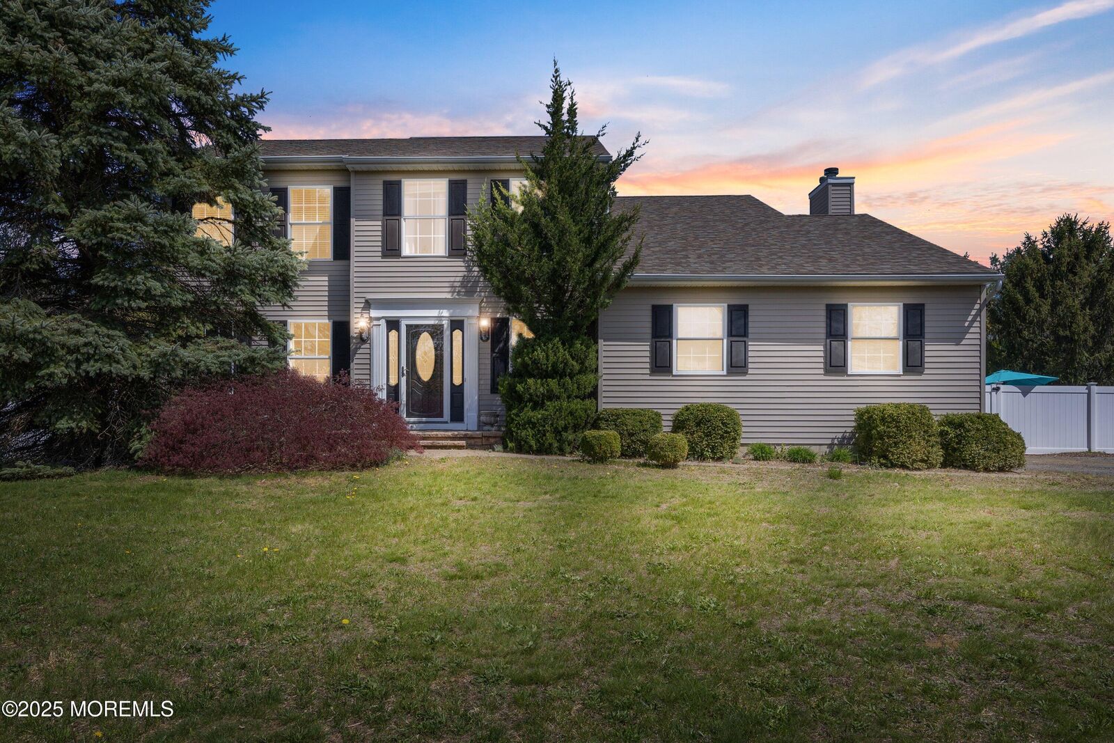 Property Photo:  4 Alexander Drive  NJ 08501 