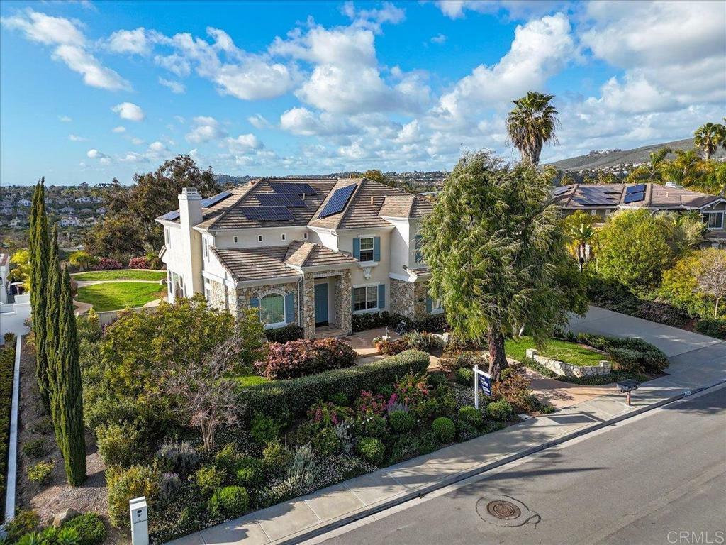 Property Photo: 3506 Avenida Pantera CA 92009