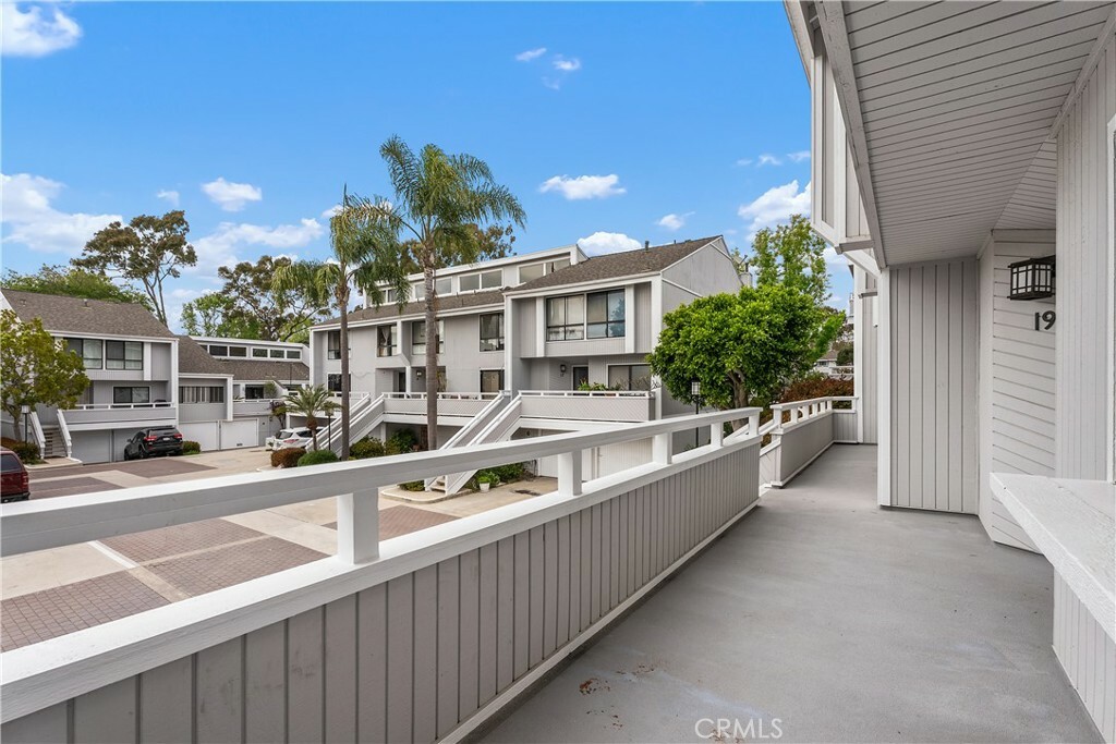Property Photo: 19 Barlovento Court 7 CA 92663