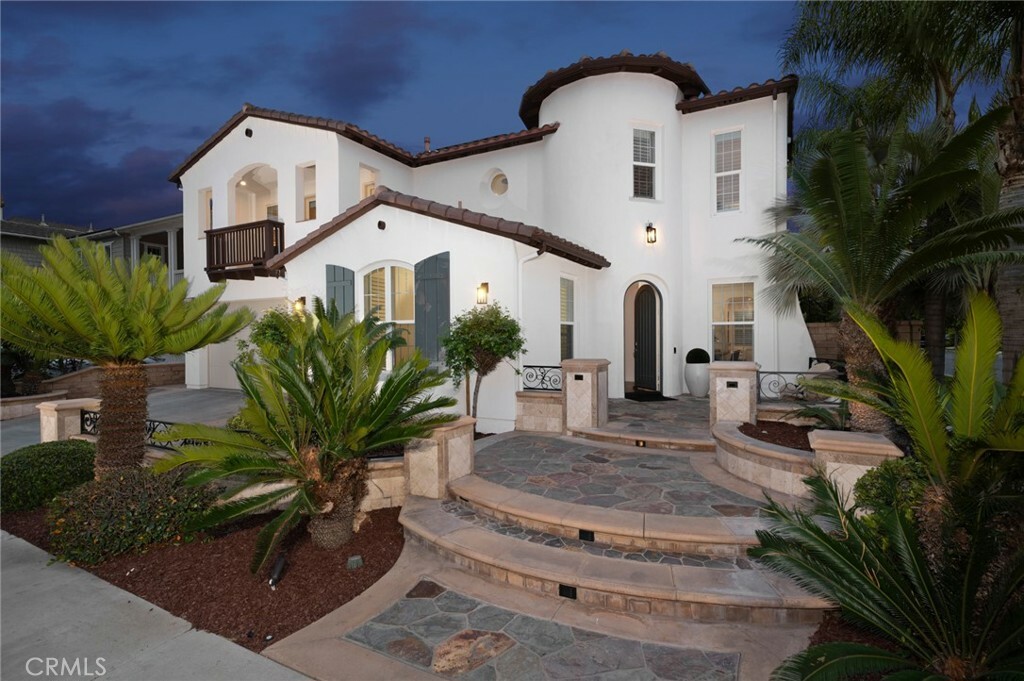 Property Photo:  1934 W Red Fox Road  CA 92704 