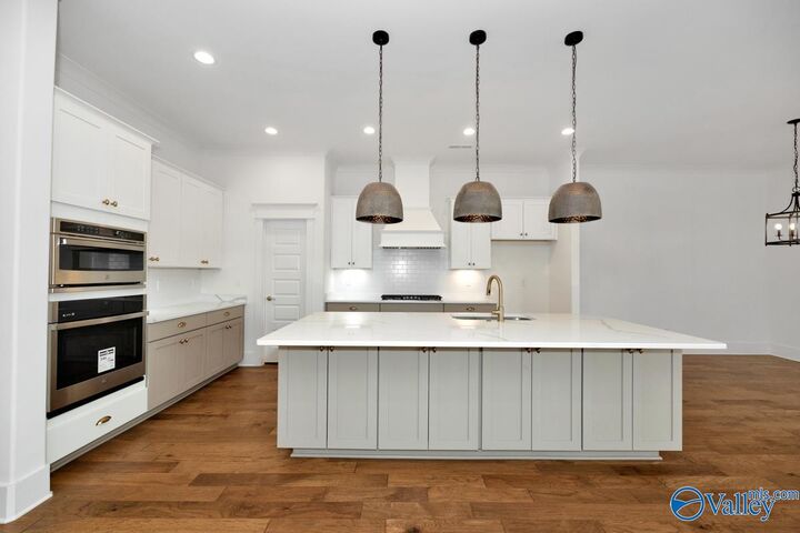 Property Photo:  119 Arbor Creek Trail  AL 35756